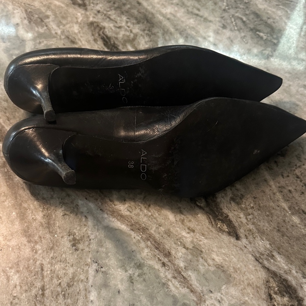 Aldo Black Pointed-Toe Kitten Heel Pumps - Picture 6 of 6
